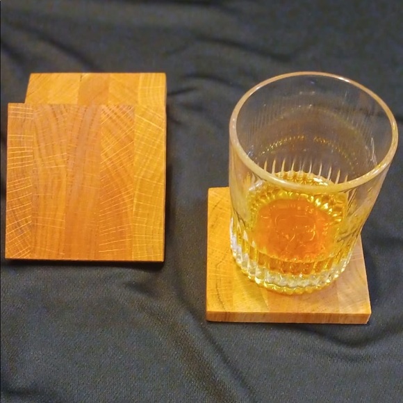 Red Oak Coaster Set - Picture 3 of 4